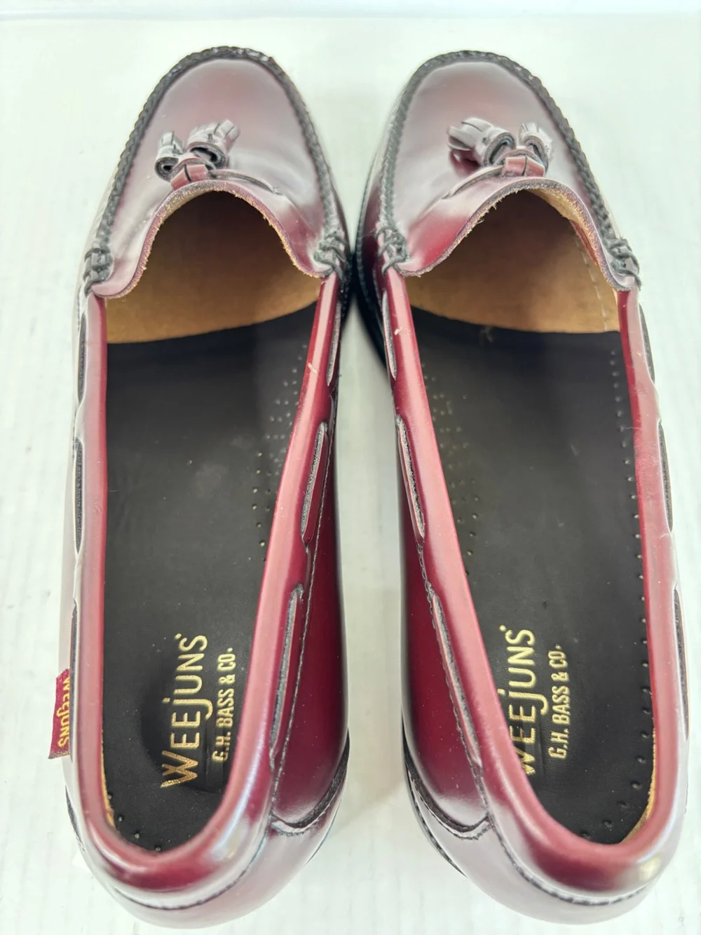 G.H. Bass & Co. Weejuns Larkin Tassel Loafers Mens Shoe Size 10 Burgundy Leather
